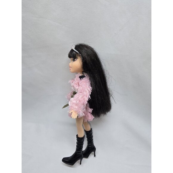 Bratz Princess Jade Doll Rare- Mark On Hand- See Description - Picture 7 of 16